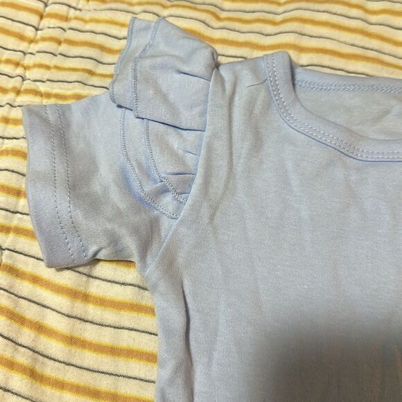 NEW Flutter Sleeve Onesie ~Light Blue ~ Perfect for monogramming - Picture 2 of 4